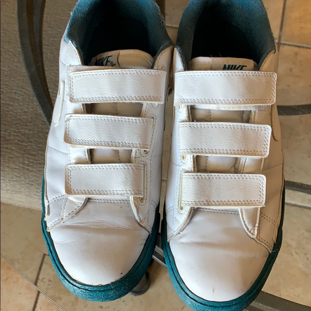 Old school Nike’s